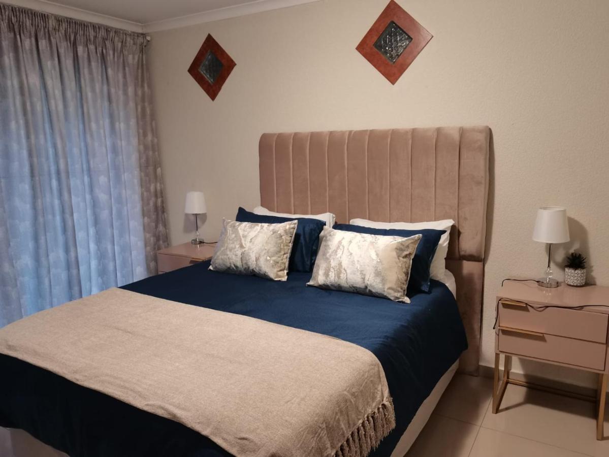 Rooikrans Guest House Йоханнесбург Экстерьер фото